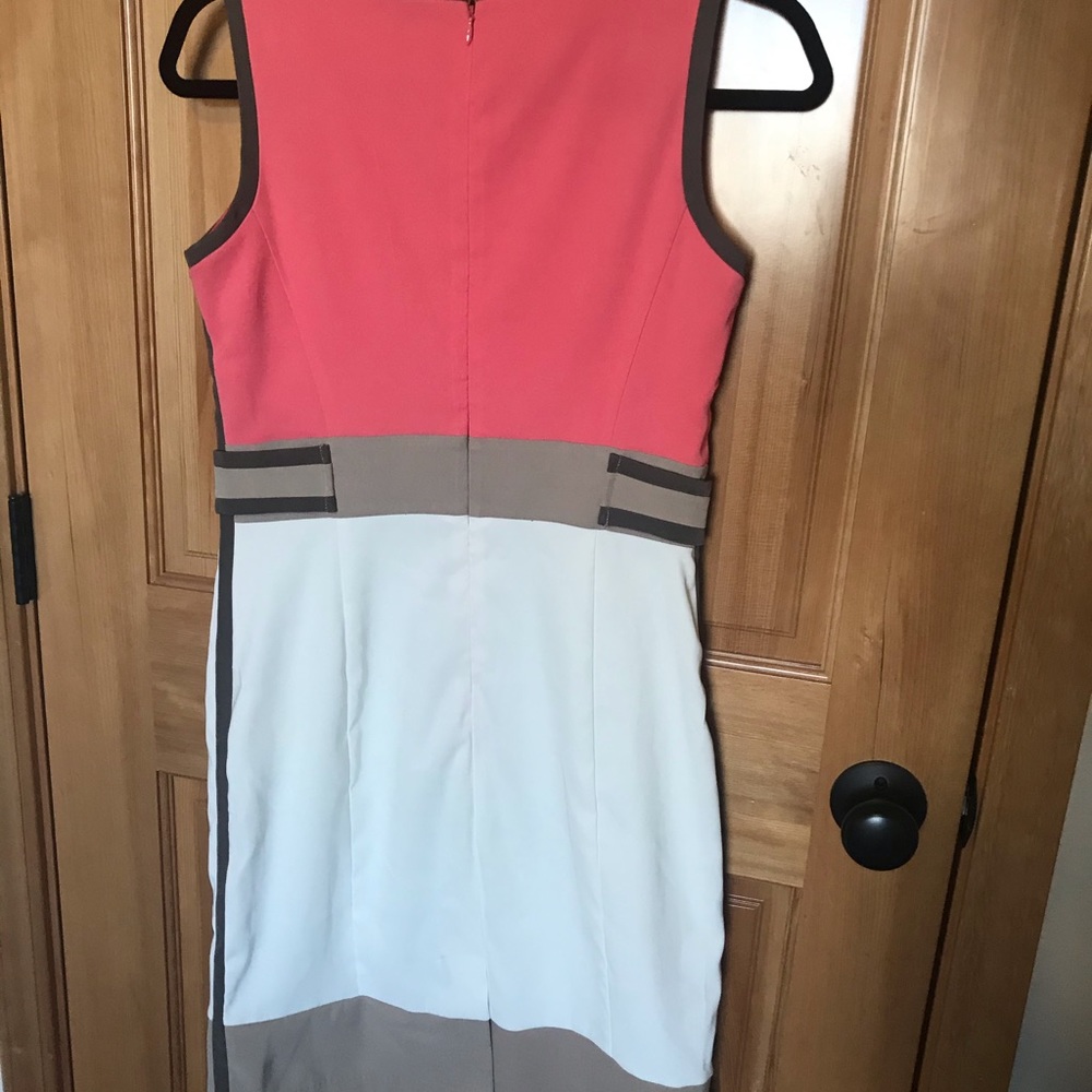 Dress - Picture 3 of 3